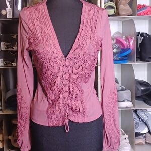 Mauve Elegant Lace Detail Pink Top